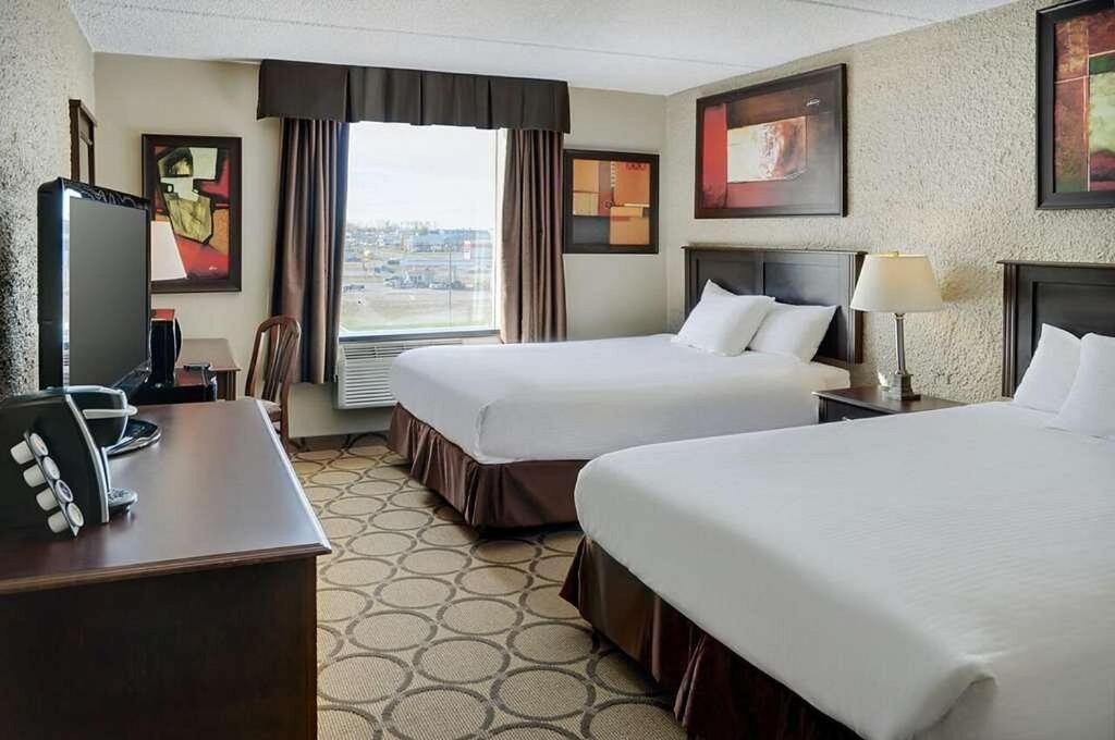 Radisson Hotel Fort St John Fort St. John エクステリア 写真