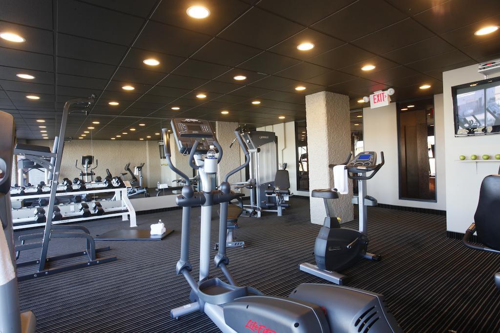 Radisson Hotel Fort St John Fort St. John エクステリア 写真